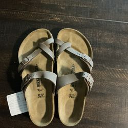 Birkenstock Size 39 Brand New