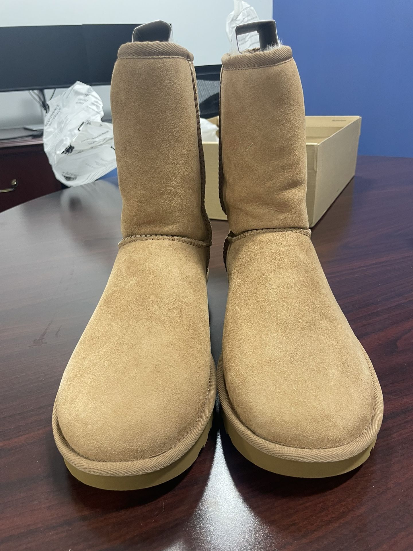 ugg classic ii short boots size 11