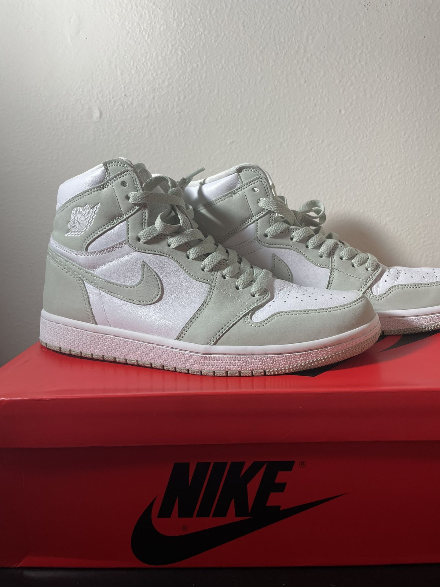 Seafoam Jordan 1