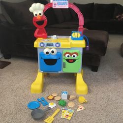 Elmo kitchen outlet set