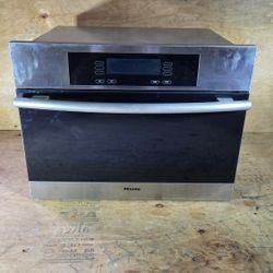 Miele DG 4080 Steam Oven – Excellent Condition, Complete Set