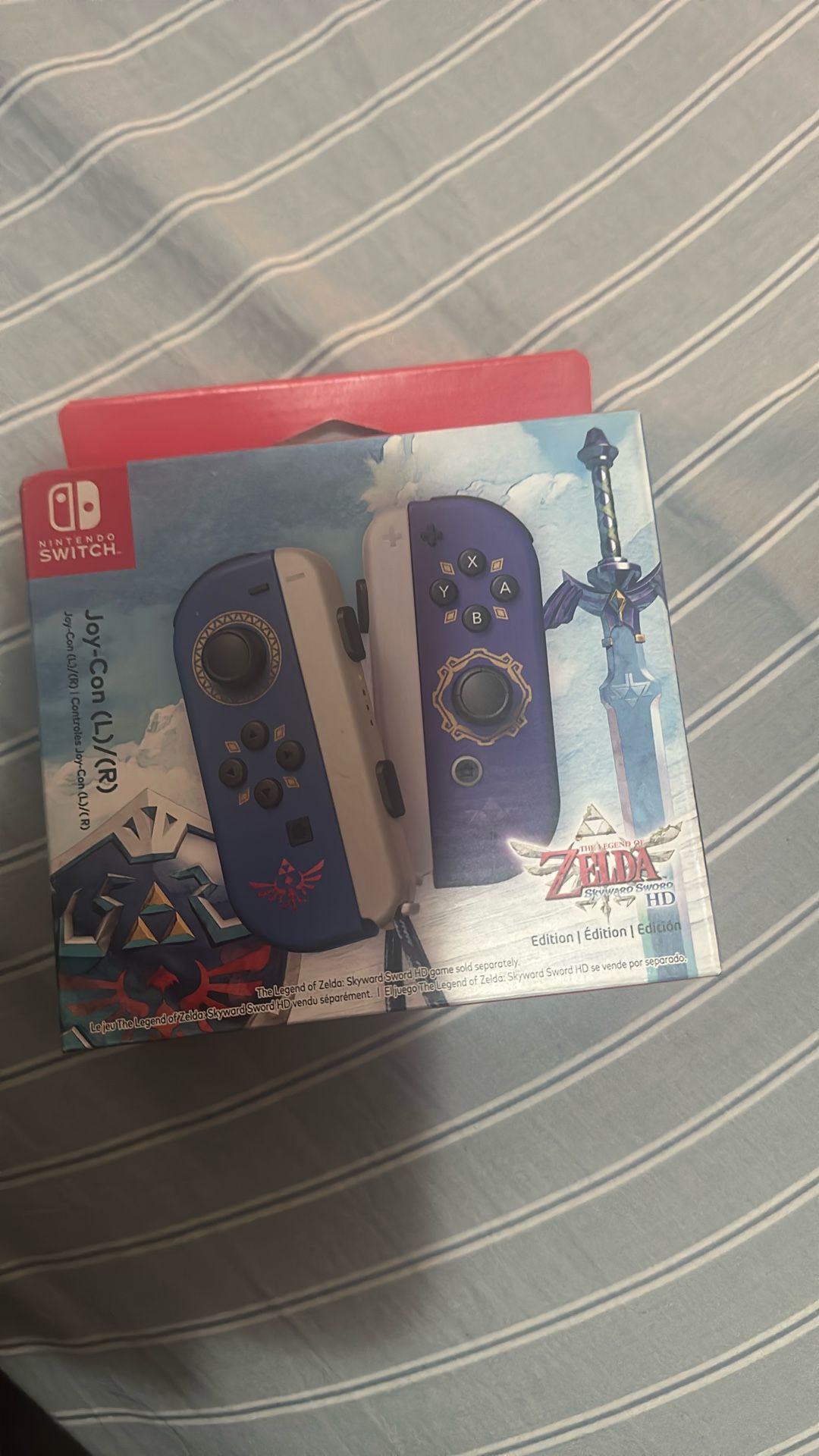 Nintendo switch Joy con (The legend Of Zelda Skyward sword HD Edition)