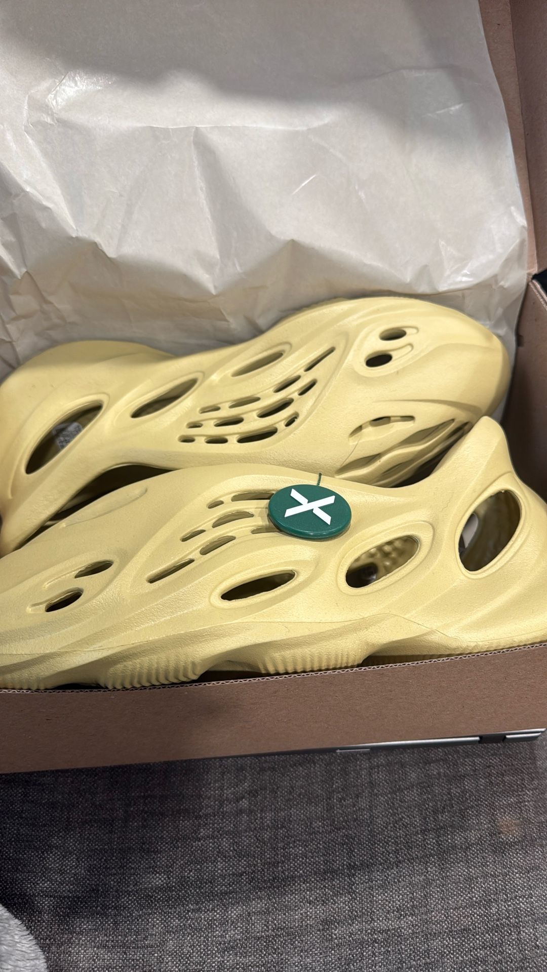 adidas Yeezy Foam RNNR Sulfur