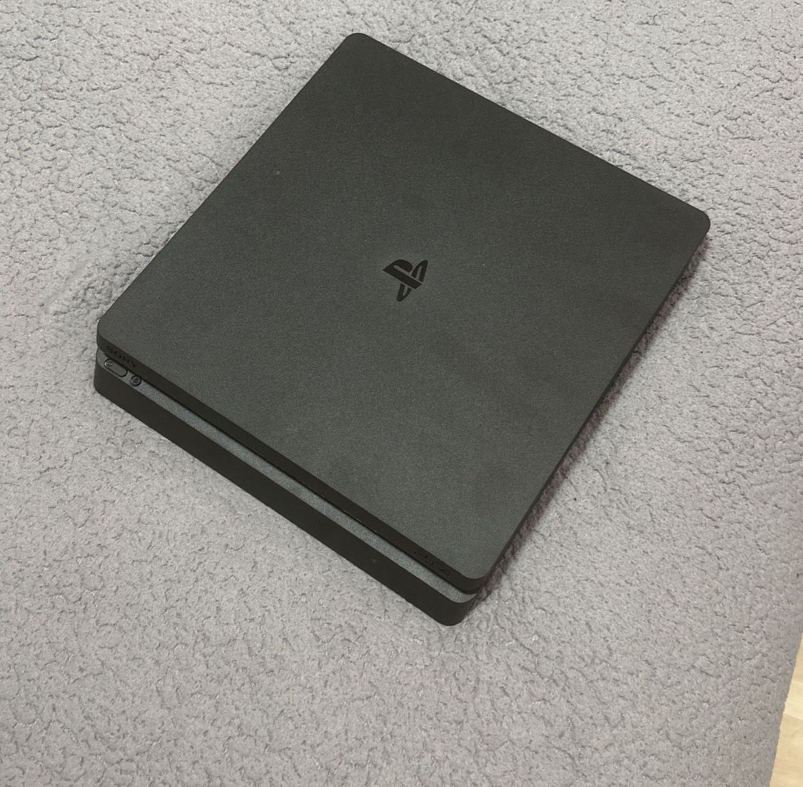PS4 Slim , 500 Gigs // 2 Controllers No Games
