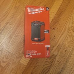 Milwaukee M12 Radio And charger ***TOOL ONLY***