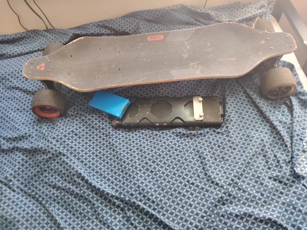 Electric Skateboard