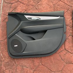 XT5 Right Side Door Panel Set Black