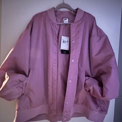 Nike Women's Sportswear Destroyer Oversized Woven Jacket - Pink