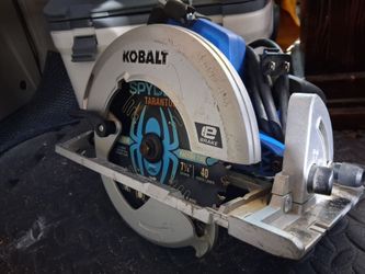 Kobalt Saw and extention cord