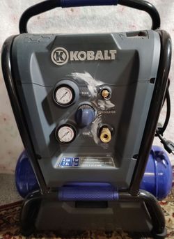 Kobalt Quiet Tech 2-Gallon Portable Electric Air. Oil Free Air Compressor Model 0320358 135 psi. 2 Gal. 1 HP. 7.6 L