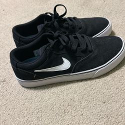 Nike SB Shoes - Size 7 Mens 