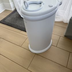 Diaper Genie 