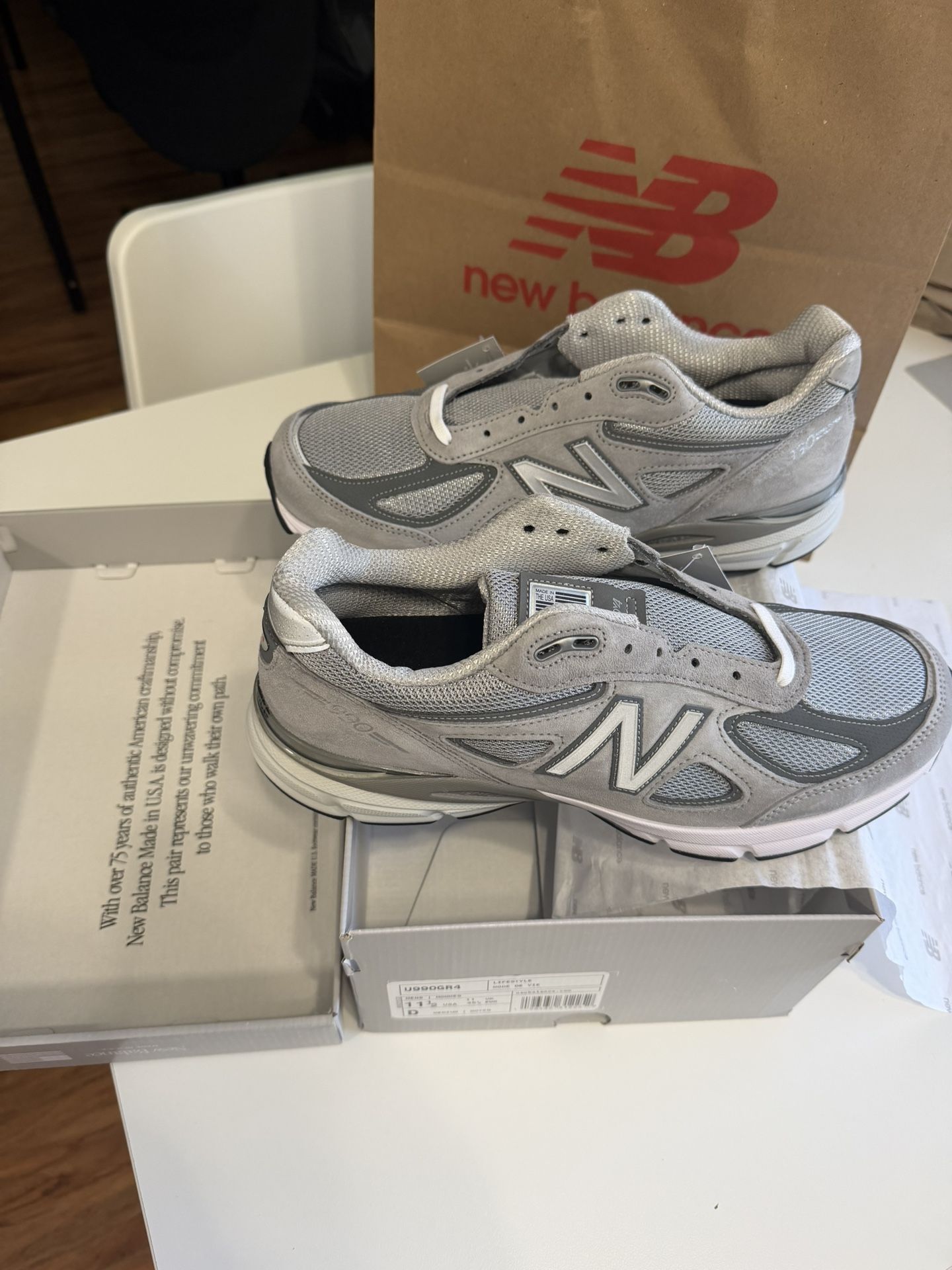 New Balance 990 V4(size 11.5)Men