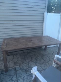 Patio table
