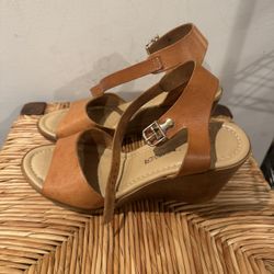 Elegant Barbara Barbieri Brown Wedge Sandals Size 8