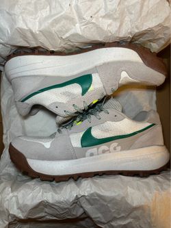 Nike ACG Lowcate “Light Iron Ore”