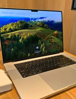 Apple MacBook Pro 16" (2023) - M3 Pro