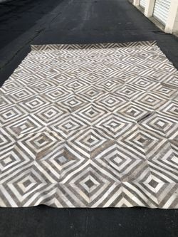 Huge Rug Preowned Like New