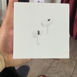 Apple AirPods Pro 2nd Generation with MagSafe Wireless Charging Case - White