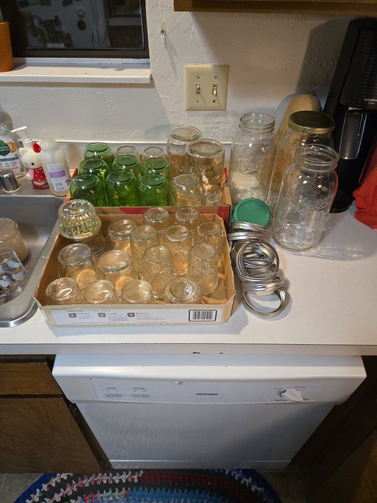 Mason Jars And Lids