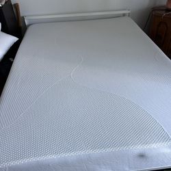 FULL SIZE Mattress And Bedframe