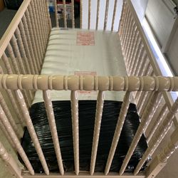 BABY CRIB
