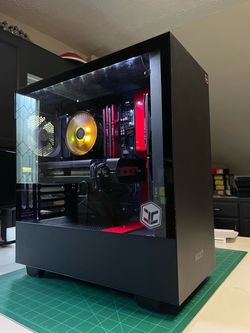 Gaming PC - Ryzen 7 3700X / RX 5700 / 32GB RAM