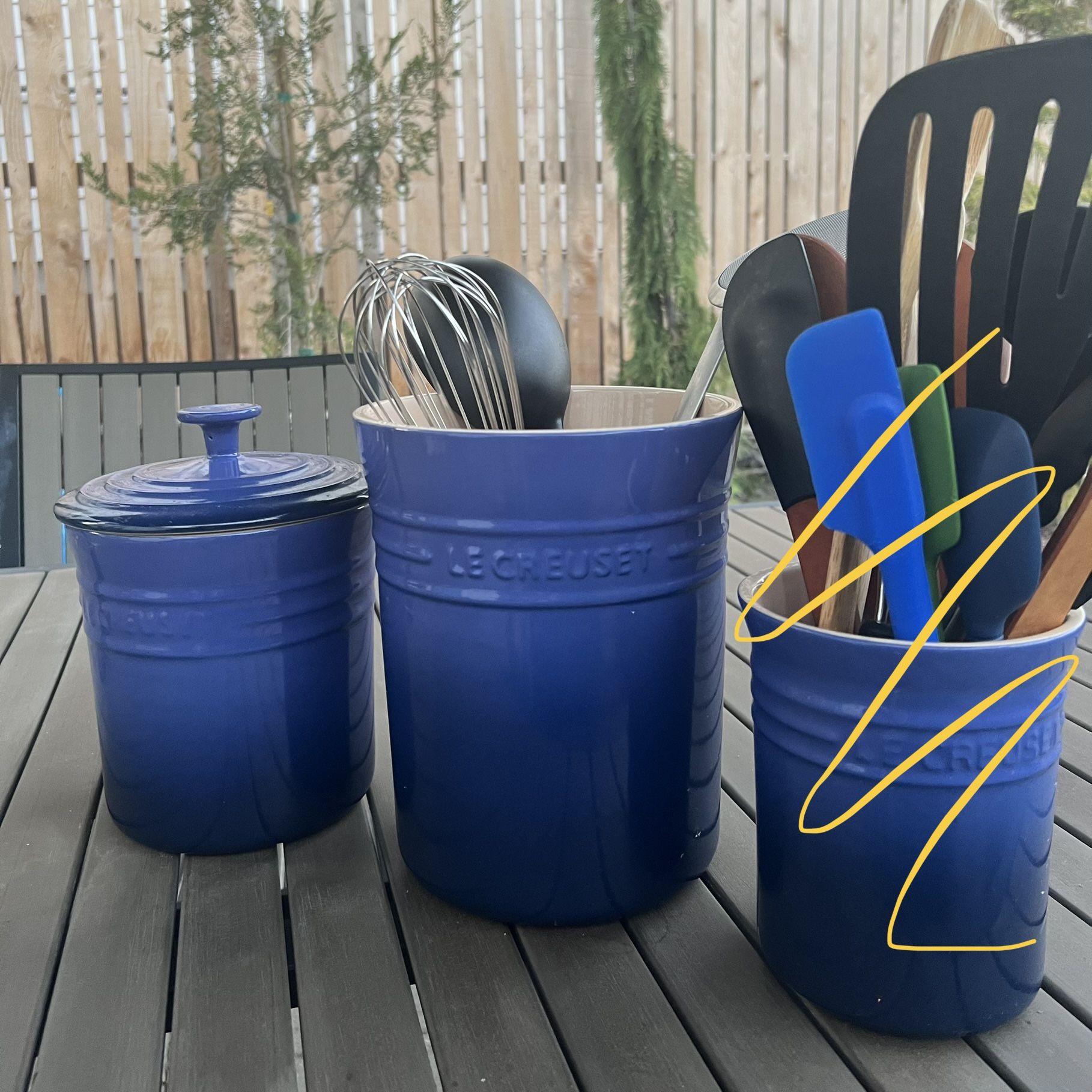 Le Creuset Stoneware Utensil Crock and Canister (3) for Sale in Seattle