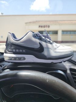 Nike Air Max size 10