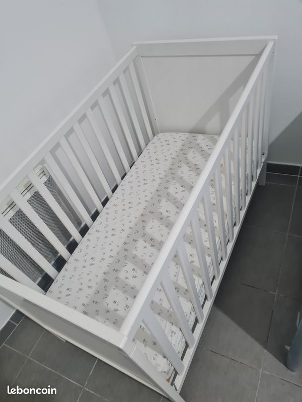 Crib & Toddler Bed With Mattress