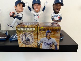 Ohtani Championship Ring Dodgers Giveaway