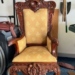 Late 1800s Era Queens Throne