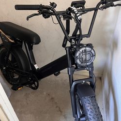 HARO SKWAD ELECTRIC BIKE