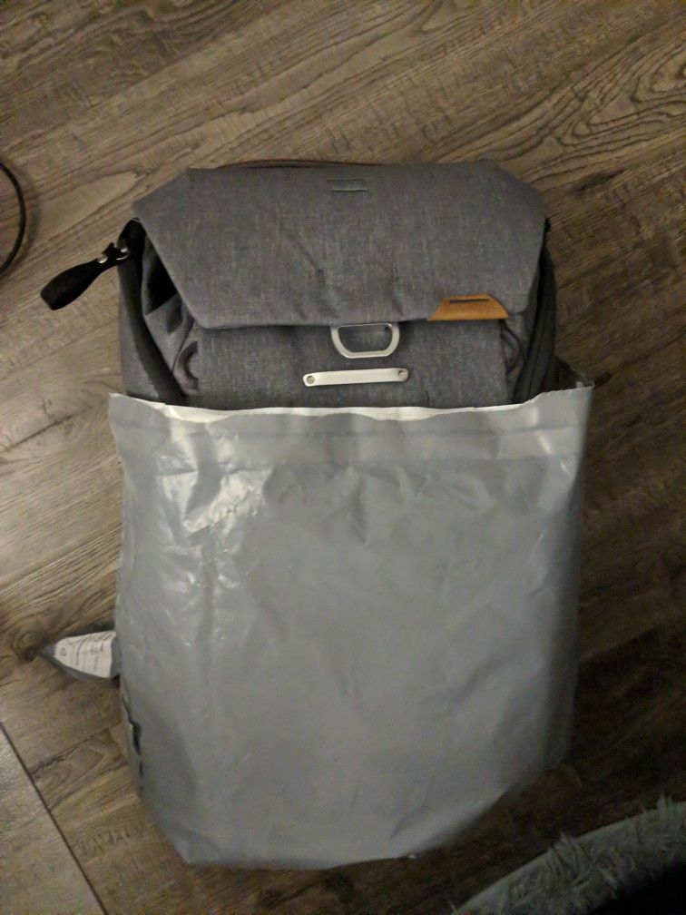 Peak Design Everyday Backpack V2 Charcoal New