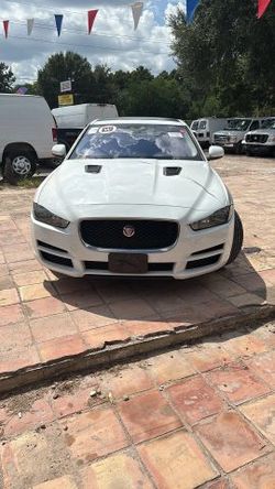 2018 Jaguar XE