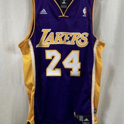 Men’s Adidas Authentic NBA Lakers Jersey #24 Kobe Bryant Size S Mint condition. 