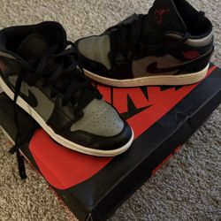 Nike air Jordan’s Kids size 4y