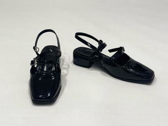 Black Mary Janes With Buckles