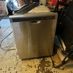 Dish WasherWhirlpool