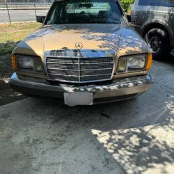 1983 Mercedes-Benz 300