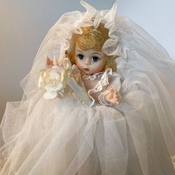 Madame Alexander Wedding Doll 1977