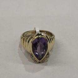 14k YELLOW GOLD AMETHYST/DIA.RING