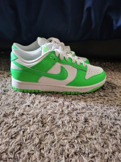 Nike Dunk Low White Green Sneakers womens size 7.5 or youth size 6