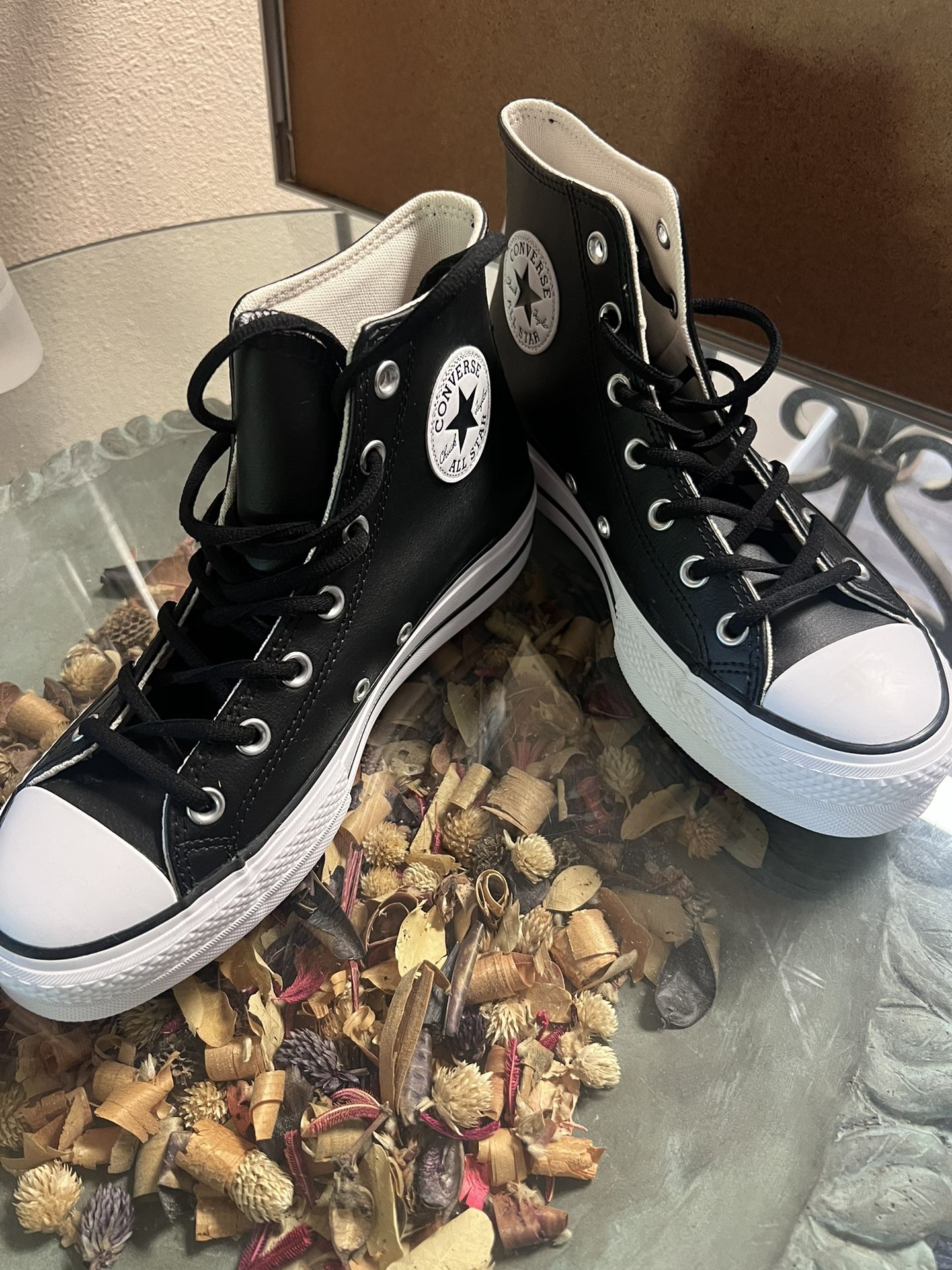Converse “leather” Hightop