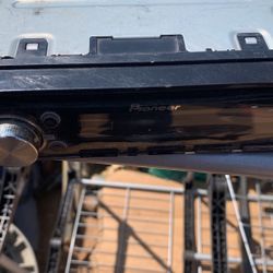 Pioneer  Car Cd Player   Make A Reasonable Offer  
