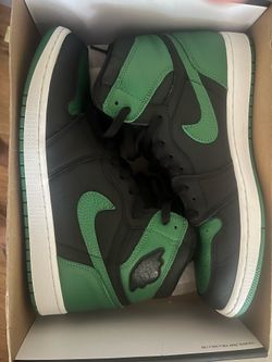 MENS NIKE AIR JORDAN1 SHOES SIZE 12