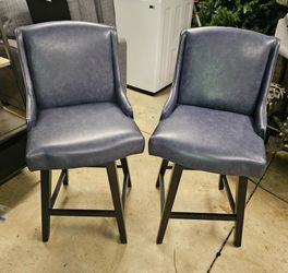 SET OF BARSTOOLS