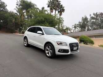 Audi Q5 SUV White q5 hybrid