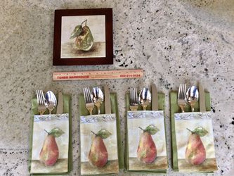 1 Trivet/Wall Hang & 4 pc Table Napkins with pockets for utensils. High quality material. Utensils not included.