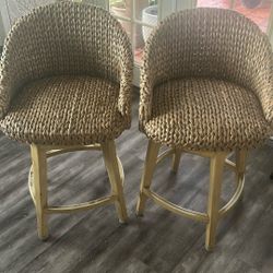 Countertop, Wicker Chairs
